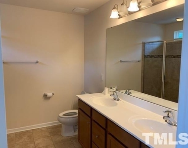 2504 Historic Circle - Photo Thumbnail 11