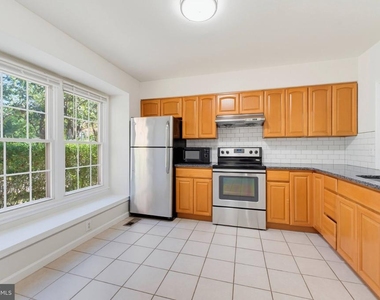 5612 Rapid Run Court - Photo Thumbnail 4