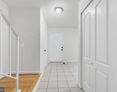 5612 Rapid Run Court - Photo Thumbnail 1