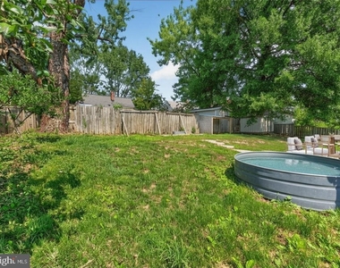 6010 Bangor Drive - Photo Thumbnail 29