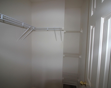 2010 Wolfmill Drive - Photo Thumbnail 14