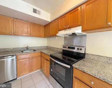 6830 Perry Penney Drive - Photo Thumbnail 6
