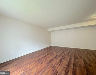 6830 Perry Penney Drive - Photo Thumbnail 12