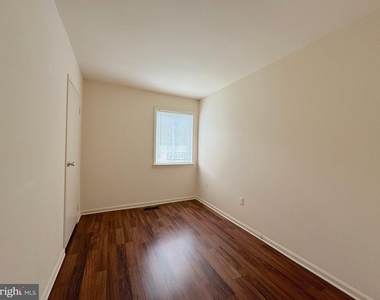 6830 Perry Penney Drive - Photo Thumbnail 17