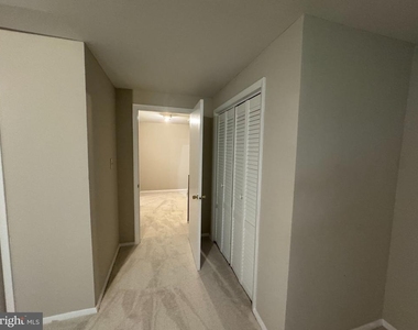 6307 Chimney Wood Court - Photo Thumbnail 17
