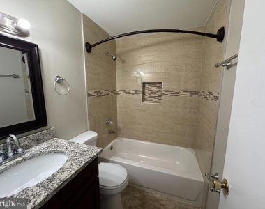 6307 Chimney Wood Court - Photo Thumbnail 20