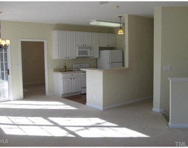 1923 Kudrow Lane - Photo Thumbnail 6