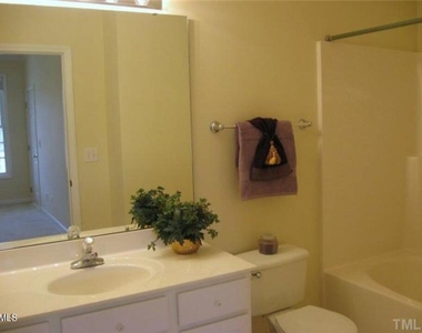 1923 Kudrow Lane - Photo Thumbnail 12