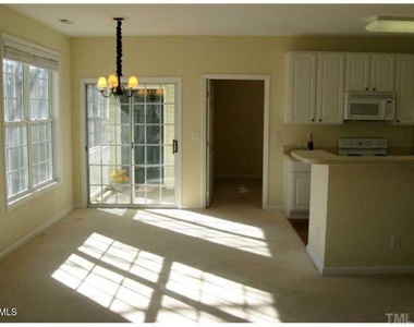 1923 Kudrow Lane - Photo Thumbnail 4