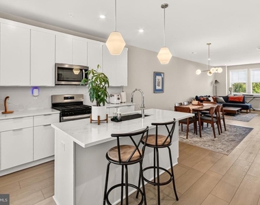 14437 Glen Manor Drive - Photo Thumbnail 26