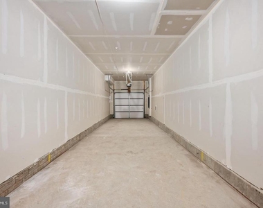 14437 Glen Manor Drive - Photo Thumbnail 45