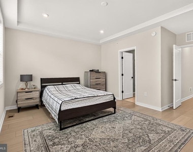 14437 Glen Manor Drive - Photo Thumbnail 6