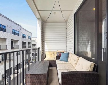 14437 Glen Manor Drive - Photo Thumbnail 8