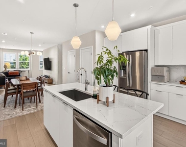 14437 Glen Manor Drive - Photo Thumbnail 25