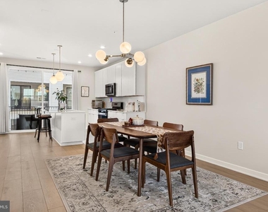 14437 Glen Manor Drive - Photo Thumbnail 18