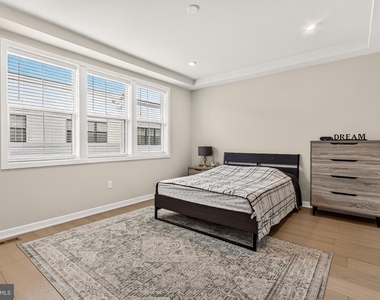 14437 Glen Manor Drive - Photo Thumbnail 30
