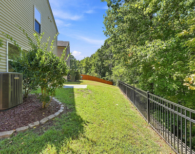 8147 Feldwig - Photo Thumbnail 27