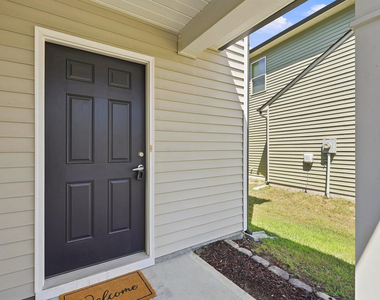 8147 Feldwig - Photo Thumbnail 4
