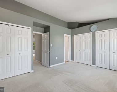 6303 Mary Todd Court - Photo Thumbnail 16