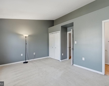 6303 Mary Todd Court - Photo Thumbnail 17