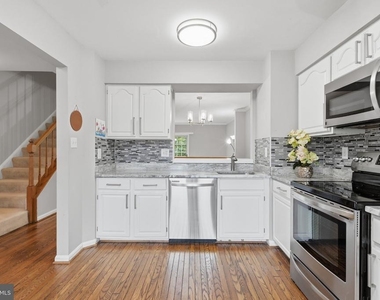 6303 Mary Todd Court - Photo Thumbnail 3