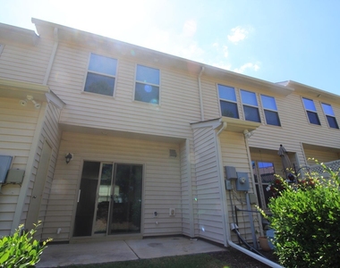 73 Pocono Drive - Photo Thumbnail 14