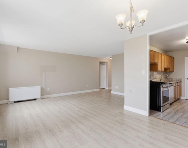 6631 Wakefield Drive - Photo Thumbnail 4