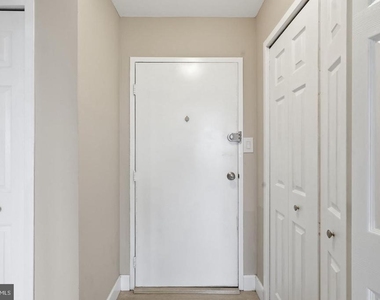 6631 Wakefield Drive - Photo Thumbnail 13