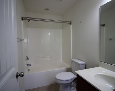 4476 Middletown Drive - Photo Thumbnail 13