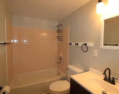 408 Drolmond Drive - Photo Thumbnail 16