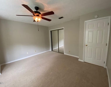 109 Killam Court - Photo Thumbnail 14