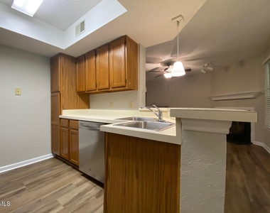 109 Killam Court - Photo Thumbnail 7