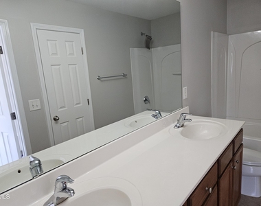 106 Shelter Haven Drive - Photo Thumbnail 14