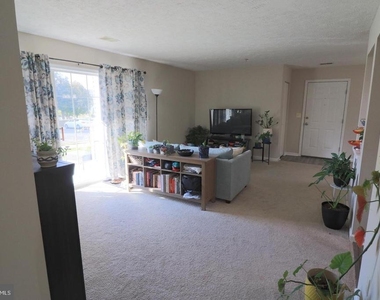 115 Brookland Terrace - Photo Thumbnail 17