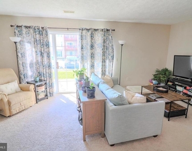 115 Brookland Terrace - Photo Thumbnail 2
