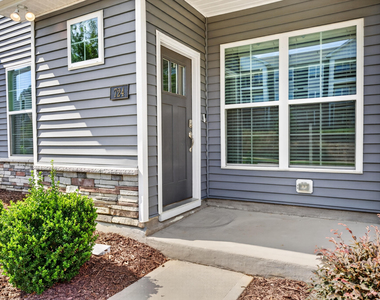 724 Westec Way - Photo Thumbnail 2