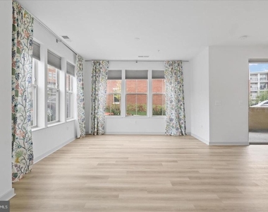 10755 Fairgrounds Drive - Photo Thumbnail 16