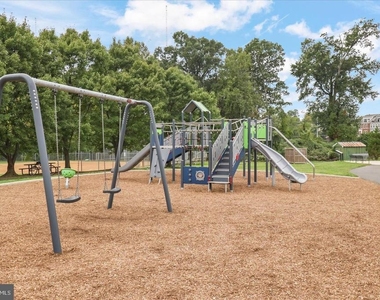 10755 Fairgrounds Drive - Photo Thumbnail 35