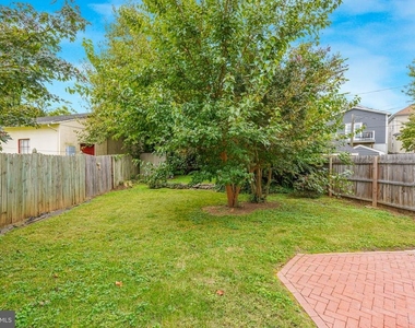 708 Kenmore Avenue - Photo Thumbnail 23