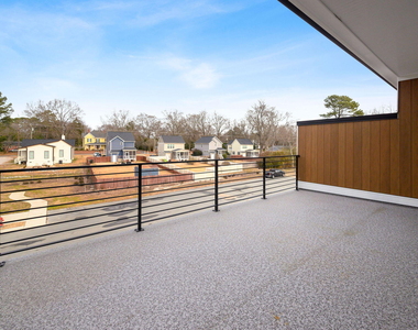 313 E 4th Street - Photo Thumbnail 32