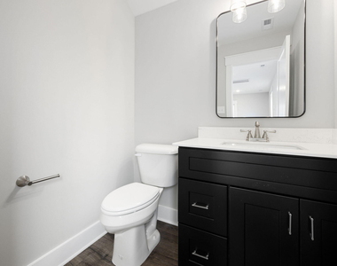 313 E 4th Street - Photo Thumbnail 31