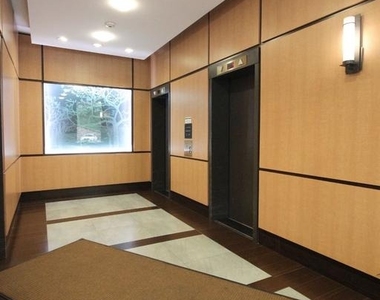 307 Yoakum Parkway - Photo Thumbnail 19
