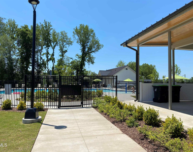 100 Tuttle Trail - Photo Thumbnail 15