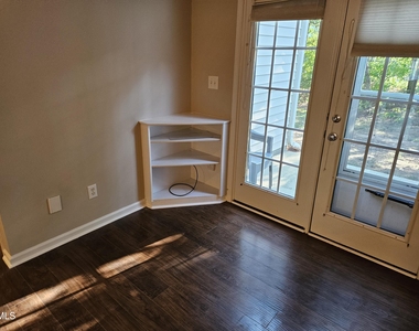 148 Cline Falls Drive - Photo Thumbnail 6