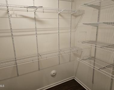 148 Cline Falls Drive - Photo Thumbnail 11
