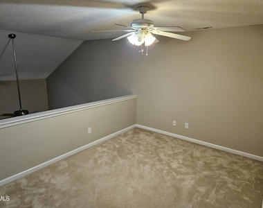 148 Cline Falls Drive - Photo Thumbnail 15