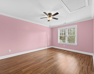 5019 Hollyridge Drive - Photo Thumbnail 24