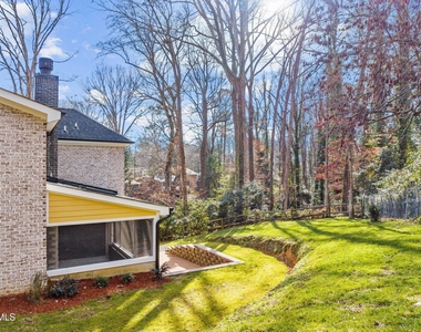 5019 Hollyridge Drive - Photo Thumbnail 3