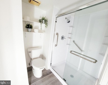 124 Roberts Lane - Photo Thumbnail 7