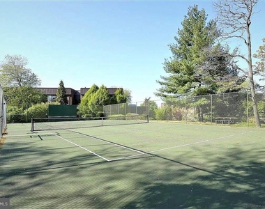 124 Roberts Lane - Photo Thumbnail 16
